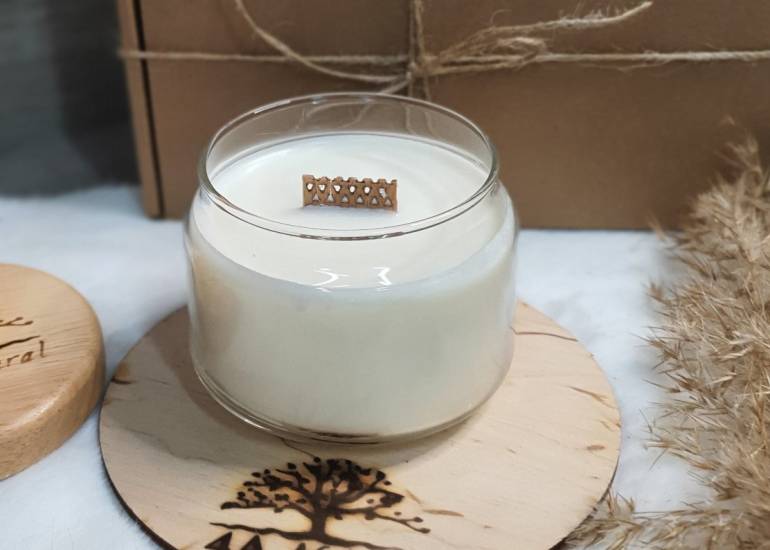 candle-palo-santo-1.jpg